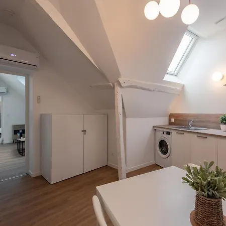 Apartment Les Cles De La Porte Saint-nicolas - Parking - Centre *