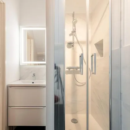 Les Cles De La Porte Saint-nicolas - Parking - Centre *