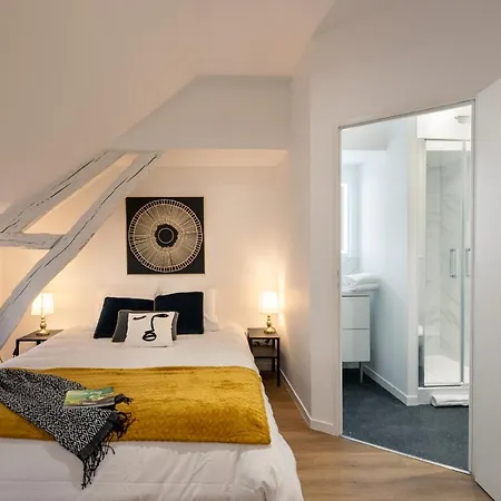 Les Cles De La Porte Saint-nicolas - Parking - Centre