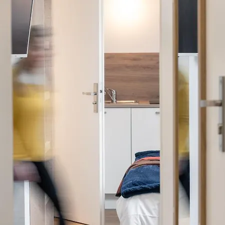 Les Cles De La Porte Saint-nicolas - Parking - Centre Beaune (Cote d'Or)