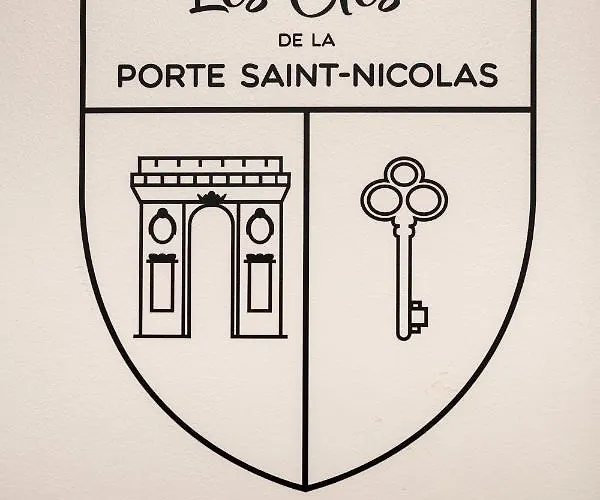 Les Clés De La Porte Saint-nicolas - Parking - Centre