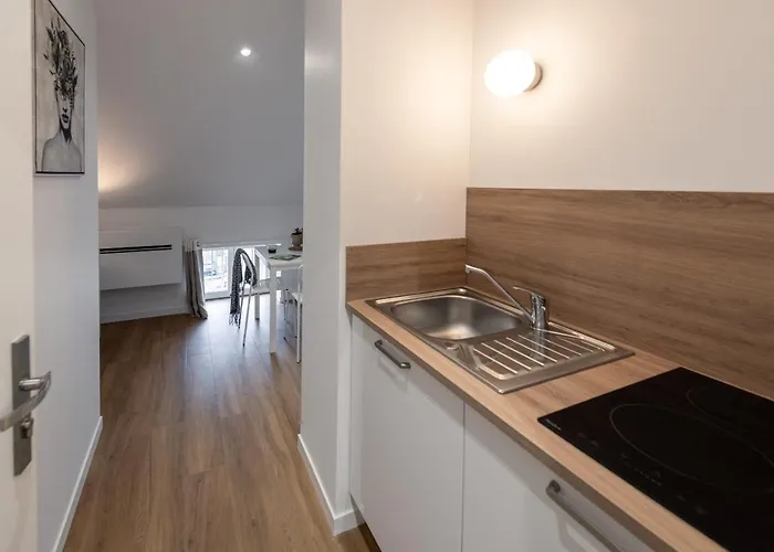 Les Cles De La Porte Saint-nicolas - Parking - Centre Beaune (Cote d'Or)