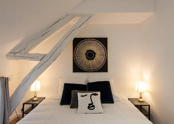 Les Cles De La Porte Saint-nicolas - Parking - Centre *